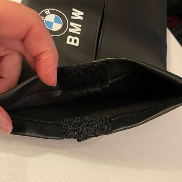 BMW Tissue Holder for Sun Visor or Back of Headrest Black Leather NWT - Picture 4 of 8